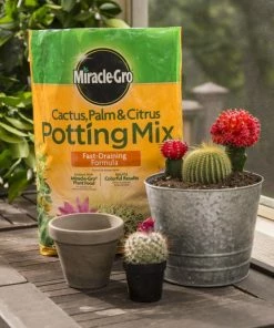 Miracle-Gro Soil & Soil Amendments 8-Quart Potting Soil Mix 13 Miracle-Gro Soil & Soil Amendments 8-Quart Potting Soil Mix -Landscaping Online Outlet 05444615