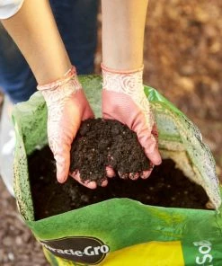Miracle-Gro Soil & Soil Amendments All Purpose for In-Ground Use 2-cu ft Garden Soil -Landscaping Online Outlet 09292687