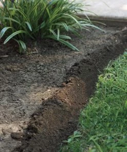 EasyFlex Pound-In Landshark 20-ft Black Plastic Landscape Edging Roll -Landscaping Online Outlet 09549122