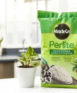 Miracle-Gro Soil & Soil Amendments Perlite Improves Soil Structure -Landscaping Online Outlet 12190887