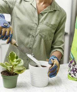 Miracle-Gro Soil & Soil Amendments Perlite Improves Soil Structure -Landscaping Online Outlet 12190889