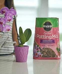 Miracle-Gro Soil & Soil Amendments Orchid 8-Quart Potting Soil Mix -Landscaping Online Outlet 16804204