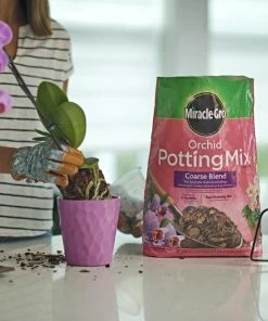 Miracle-Gro Soil & Soil Amendments Orchid 8-Quart Potting Soil Mix -Landscaping Online Outlet 16804207