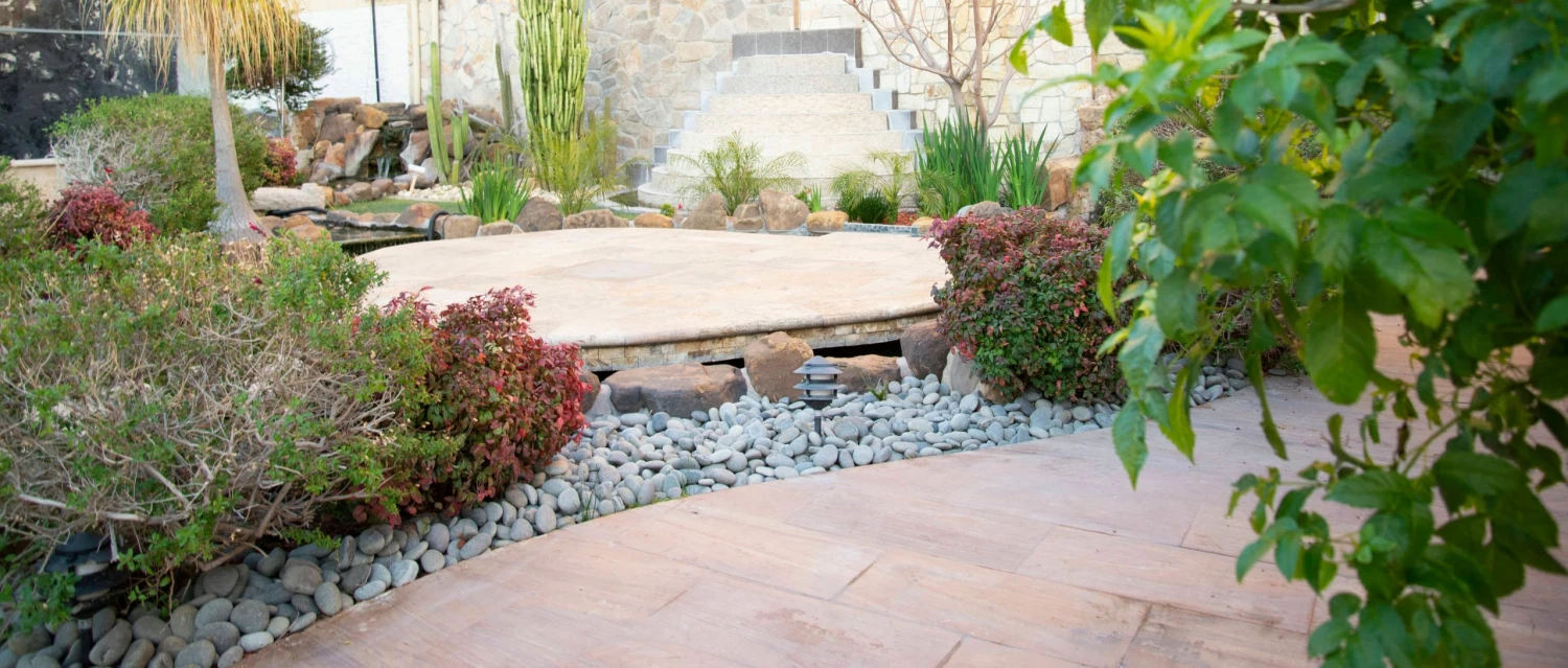 WonderLand Landscaping Rock 0.4-cu ft Gray Decorative Rock 4 WonderLand Landscaping Rock 0.4-cu ft Gray Decorative Rock - Image 4